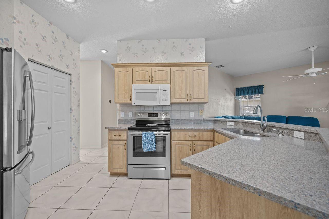 Image 18 of 67 For 28 Cedar Point Drive