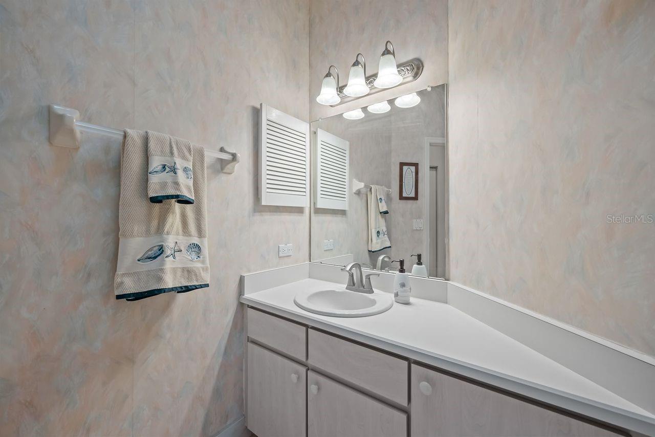 Image 28 of 67 For 28 Cedar Point Drive