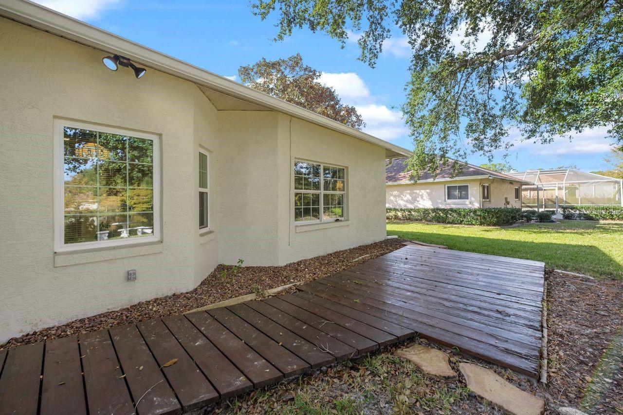 Image 35 of 67 For 28 Cedar Point Drive