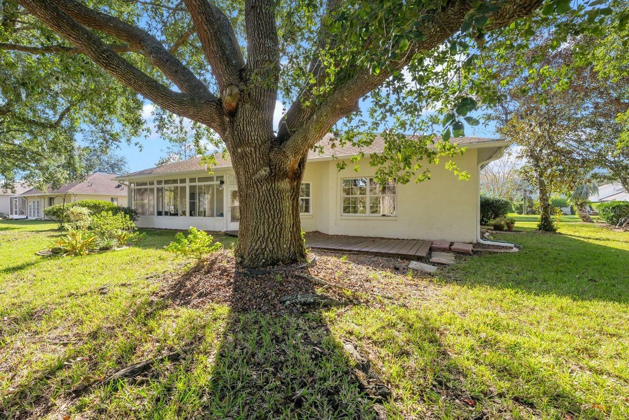 Image 38 of 67 For 28 Cedar Point Drive