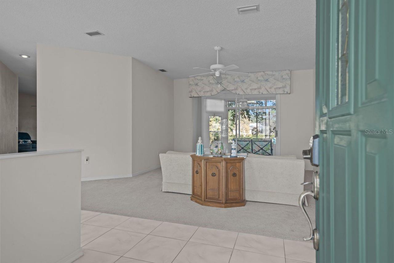 Image 6 of 67 For 28 Cedar Point Drive