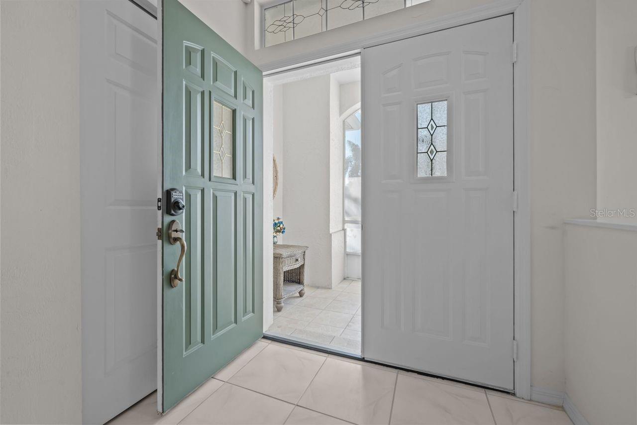 Image 7 of 67 For 28 Cedar Point Drive