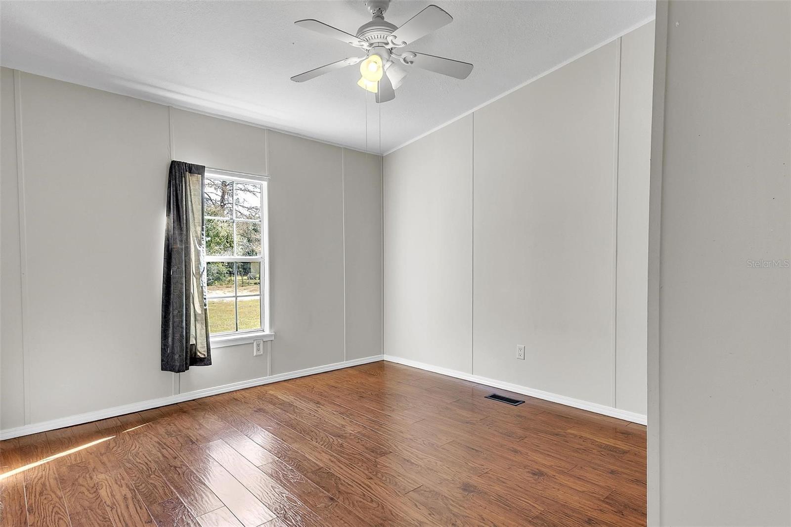 Image 11 of 23 For 141 Cherokee Drive