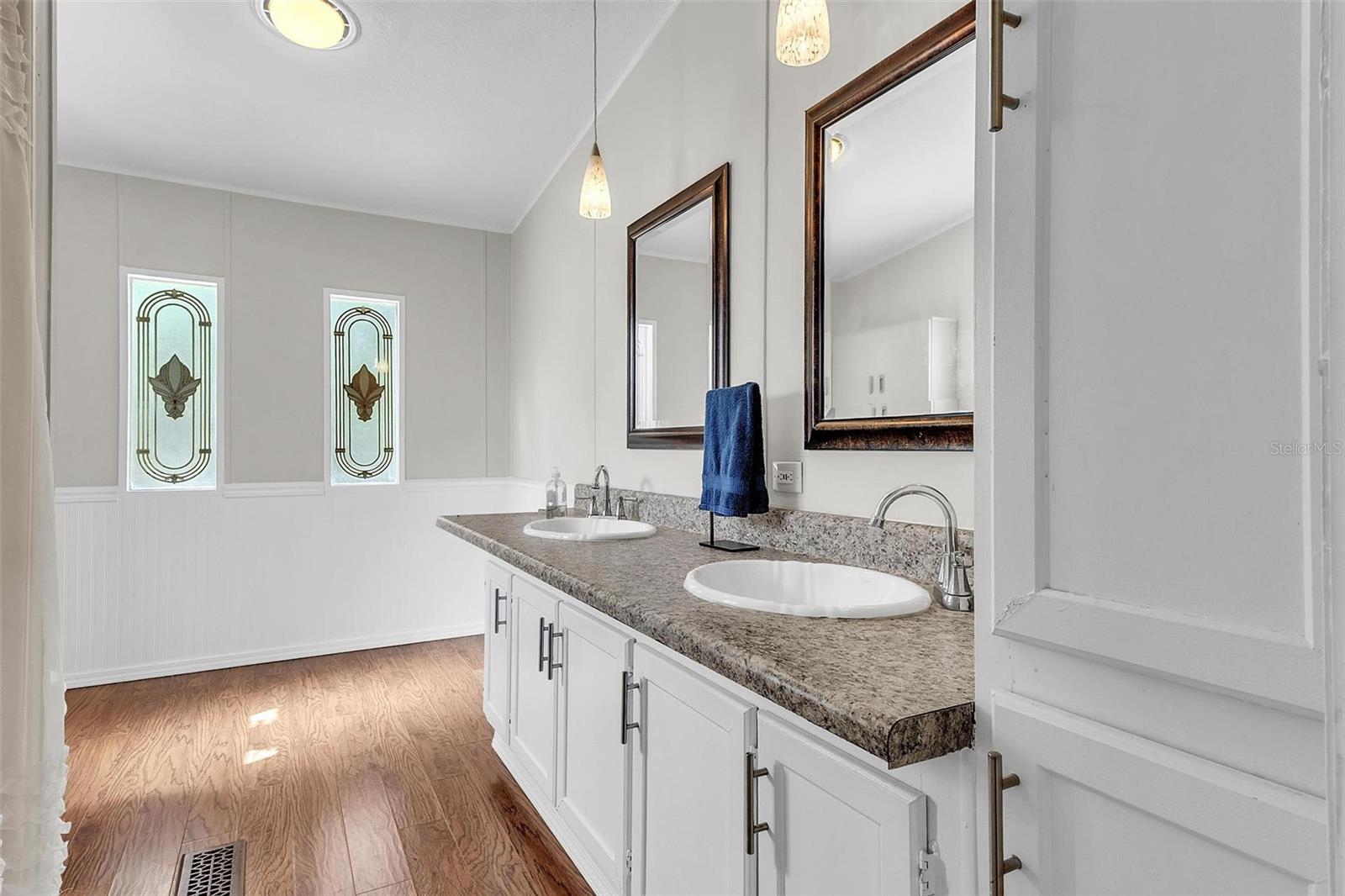 Image 13 of 23 For 141 Cherokee Drive