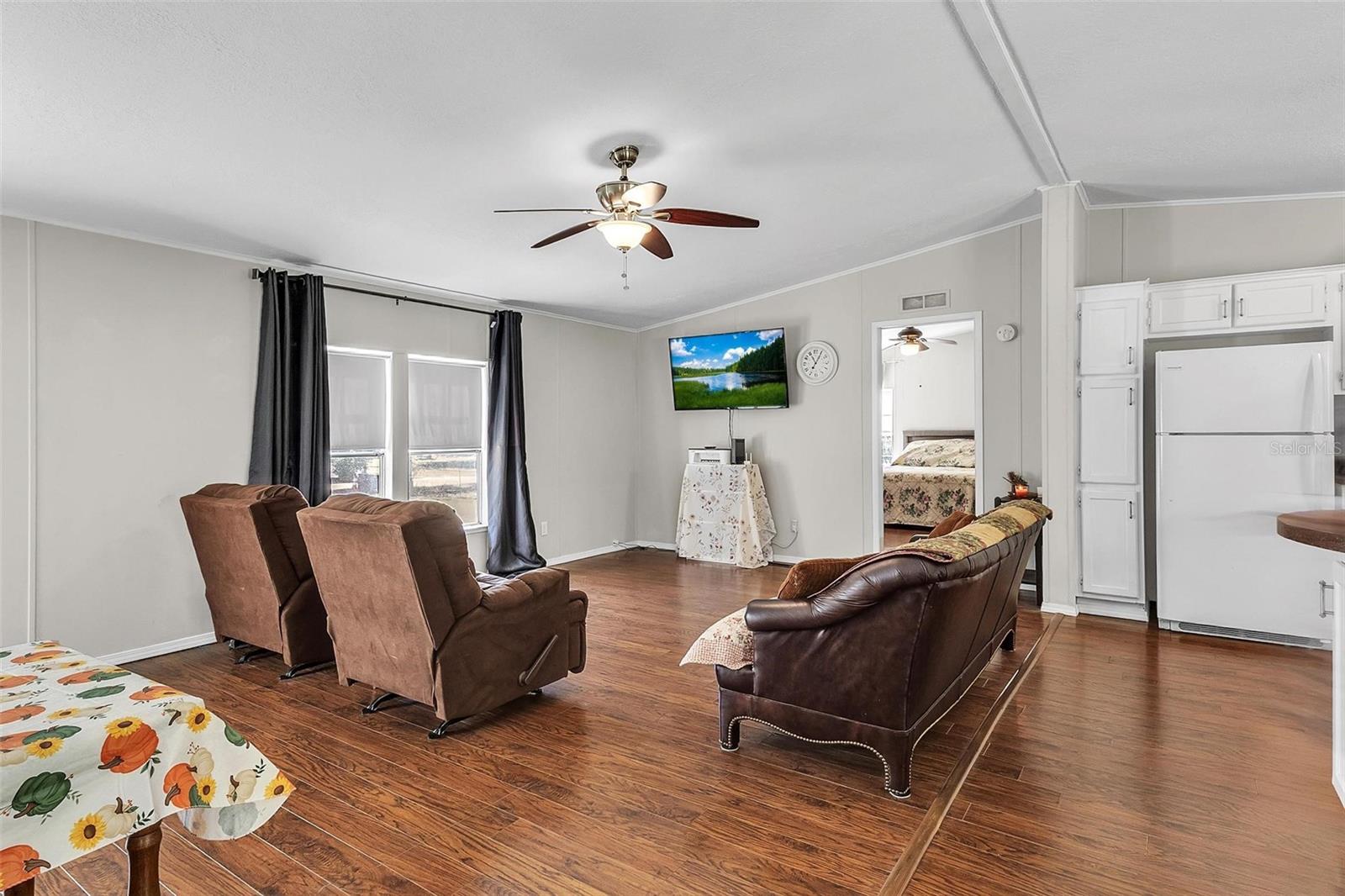 Image 4 of 23 For 141 Cherokee Drive