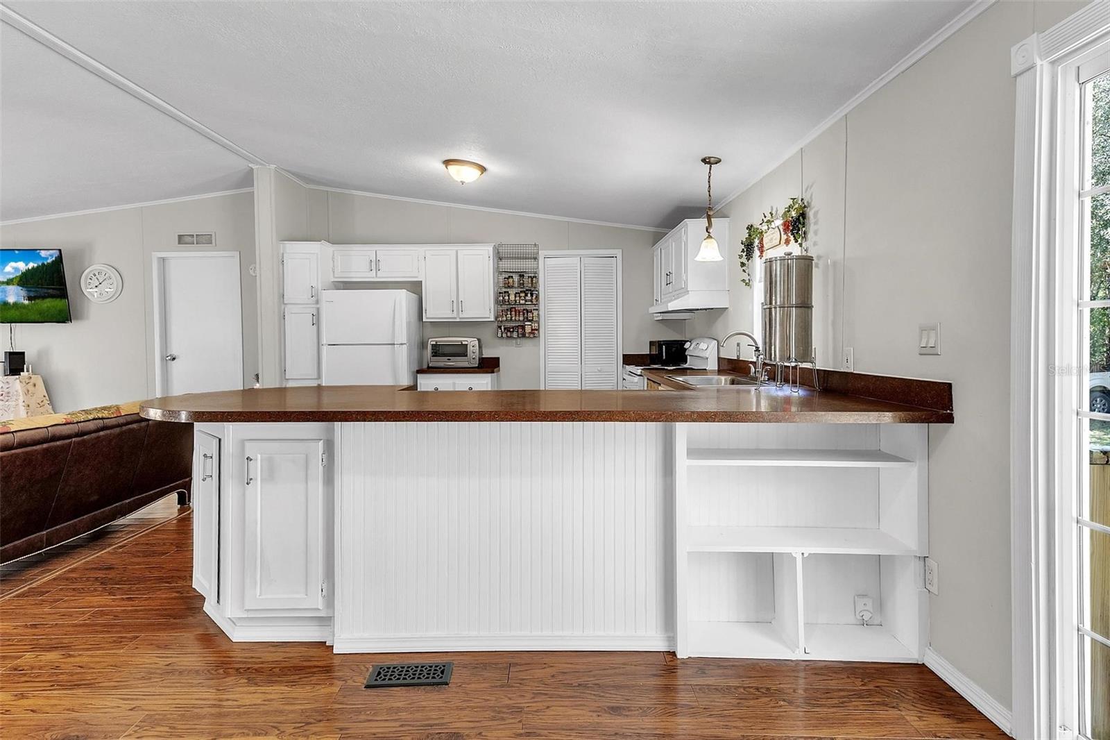 Image 9 of 23 For 141 Cherokee Drive