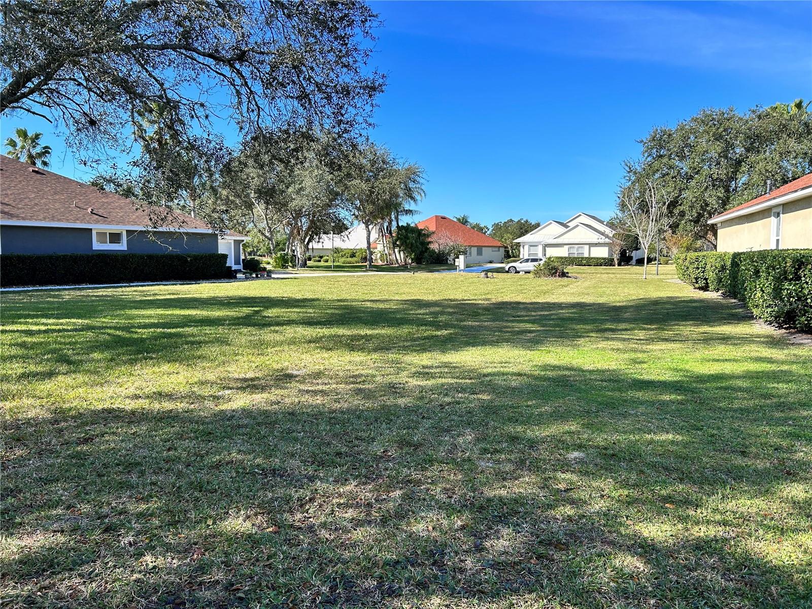 Image 2 of 8 For 27 Acclaim At Lionspaw