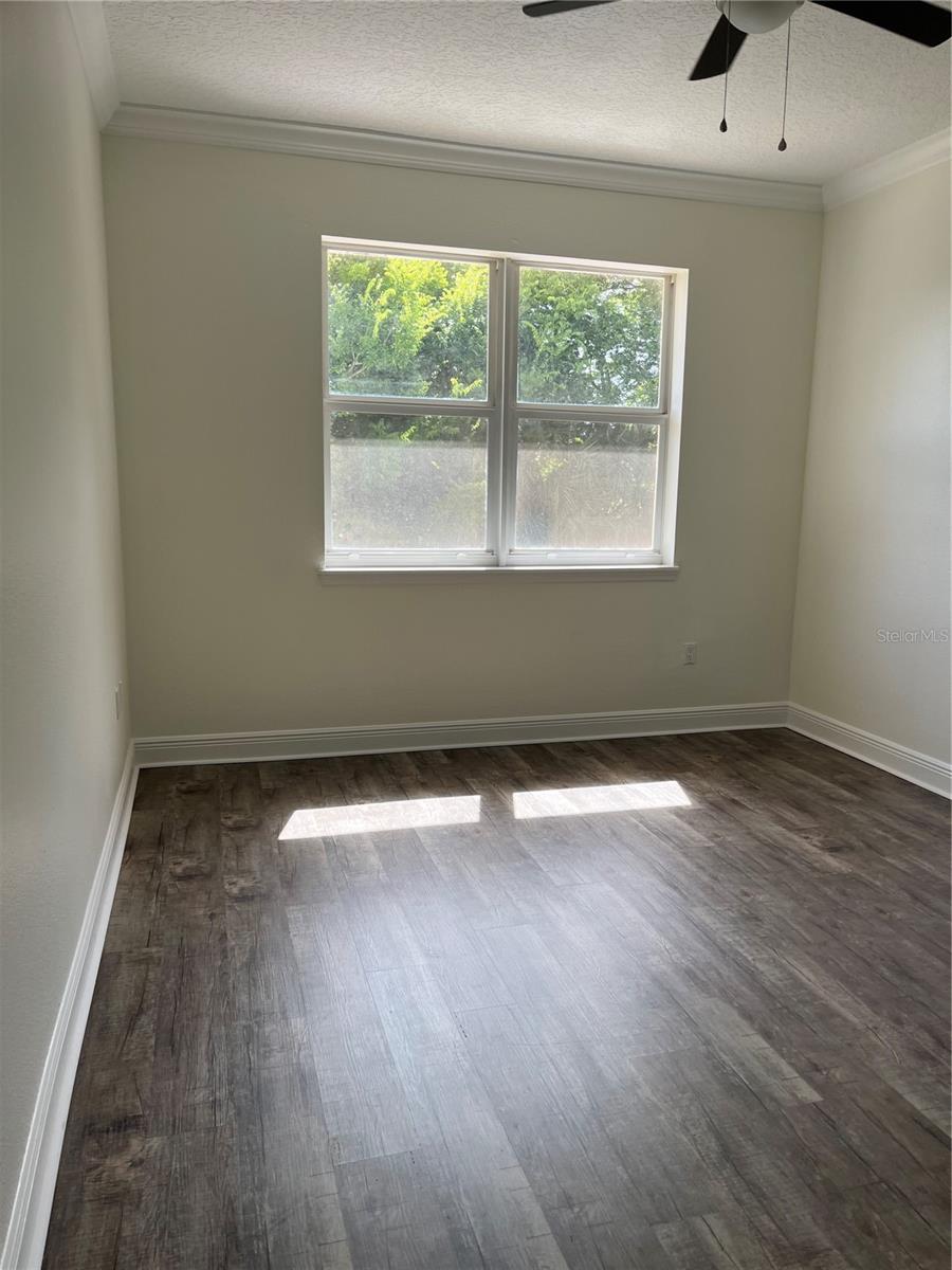 Image 12 of 27 For 200 Riverview Bend S 921