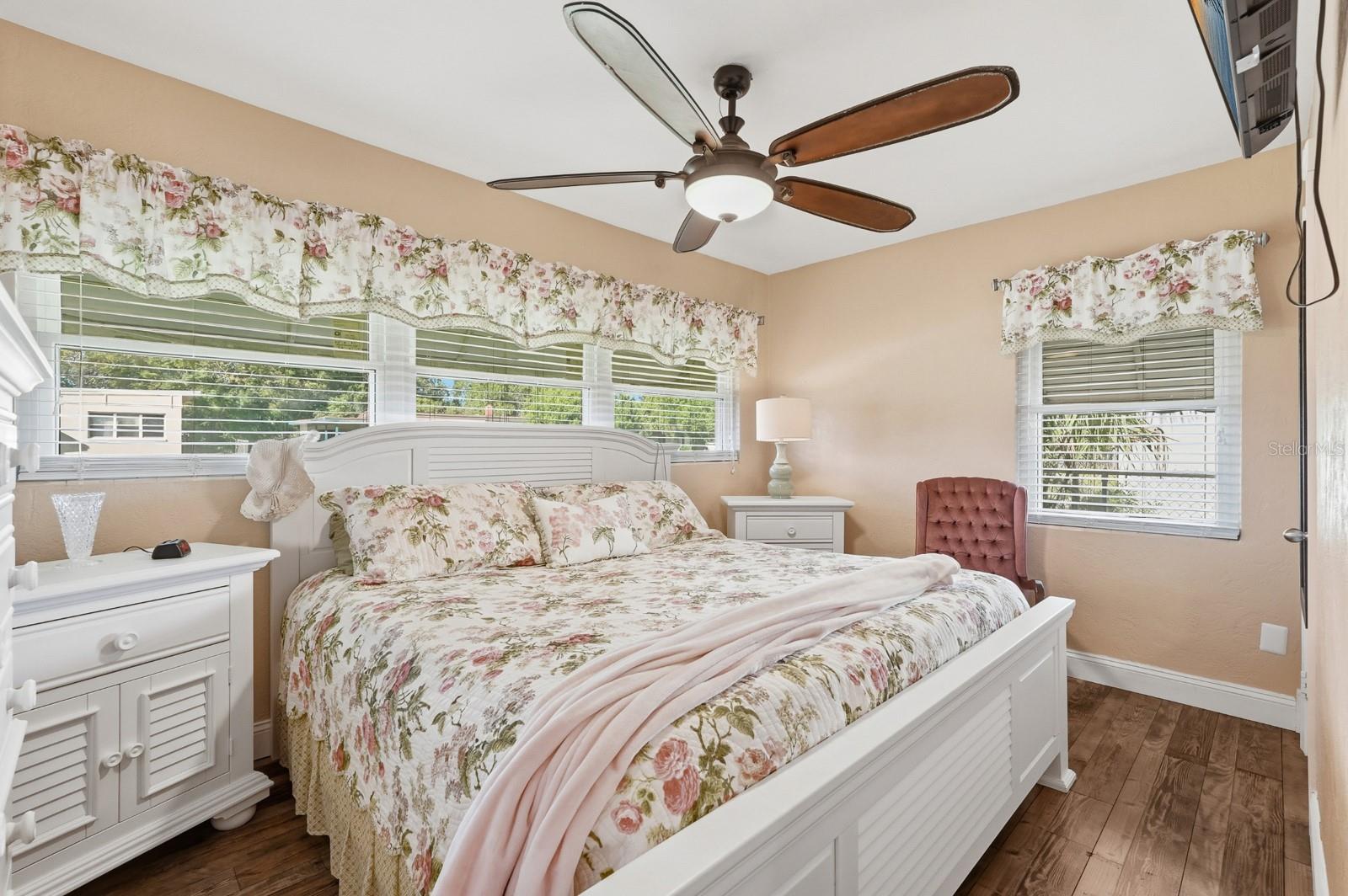 Image 10 of 22 For 1331 Eugene Black Street