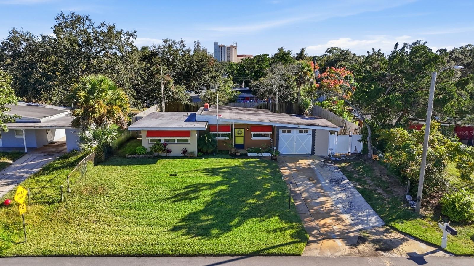 Image 19 of 22 For 1331 Eugene Black Street