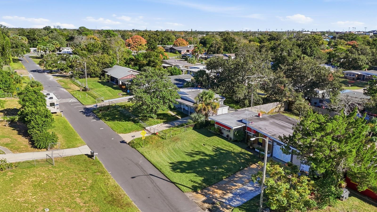 Image 21 of 22 For 1331 Eugene Black Street