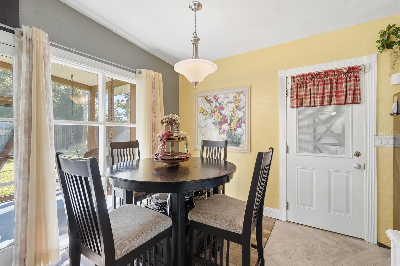 Image 6 of 22 For 1331 Eugene Black Street