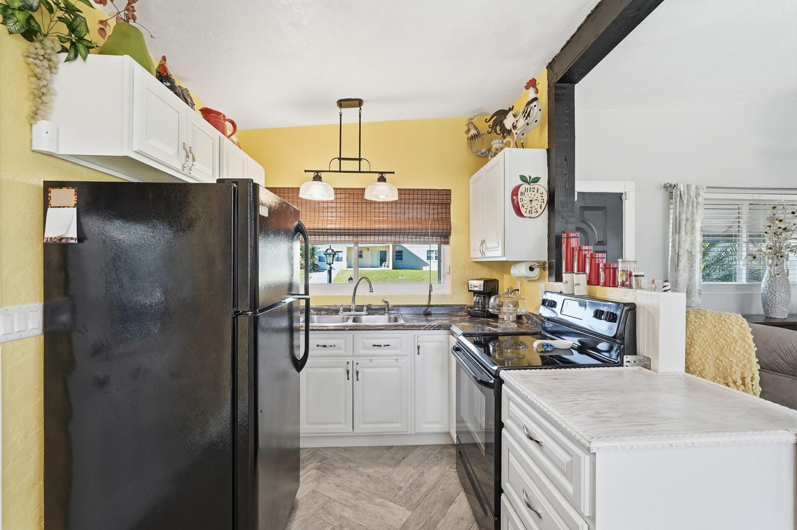 Image 7 of 22 For 1331 Eugene Black Street