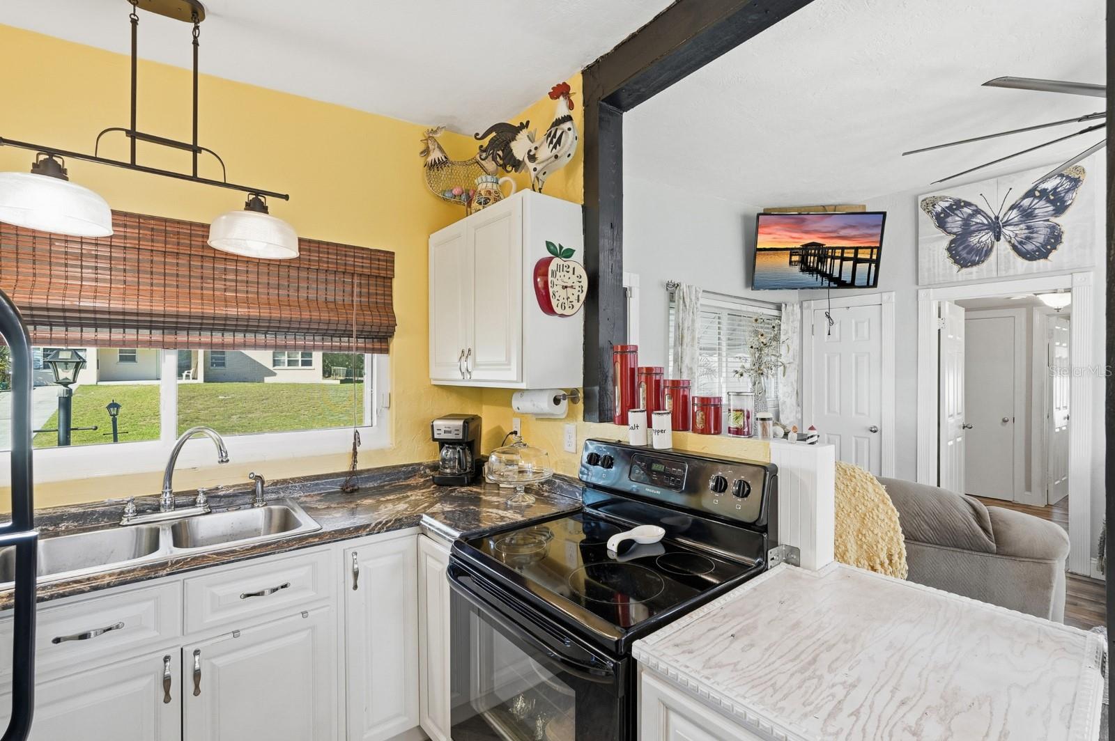 Image 9 of 22 For 1331 Eugene Black Street