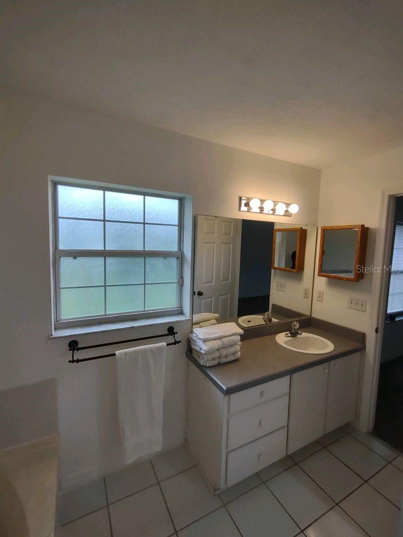 Image 11 of 16 For 73 Wynnfield Drive