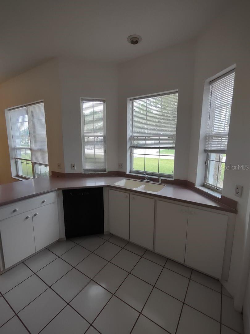 Image 4 of 16 For 73 Wynnfield Drive