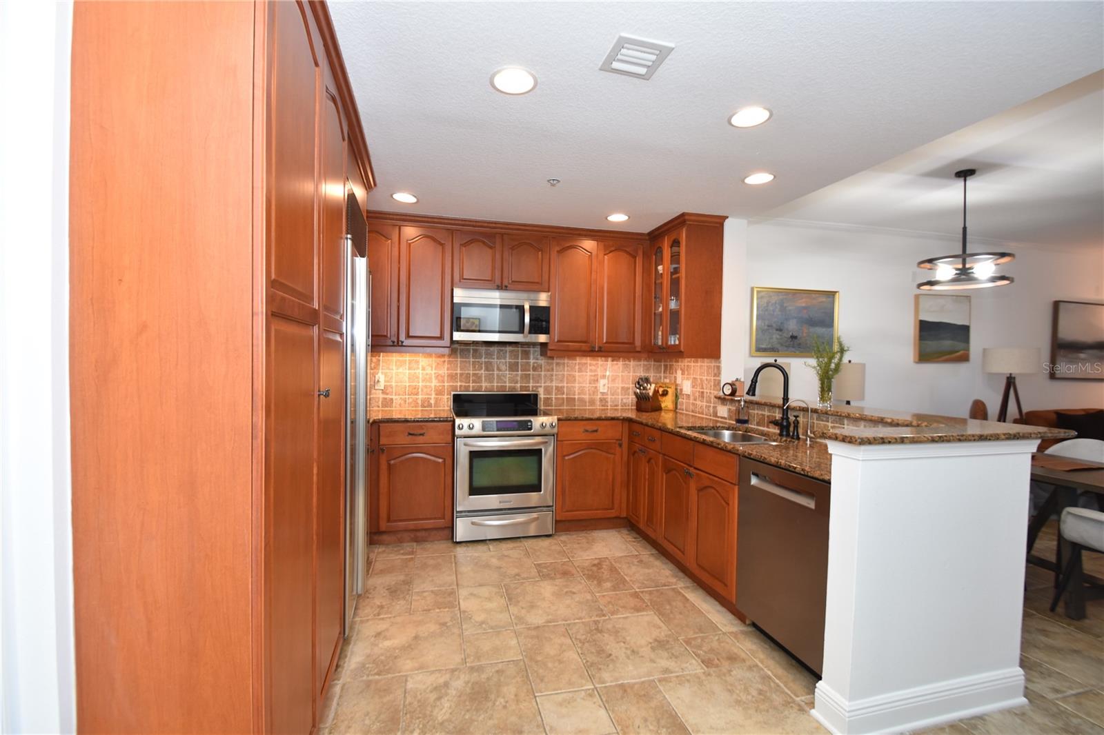 Image 8 of 43 For 146 Palm Coast Resort Boulevard 404