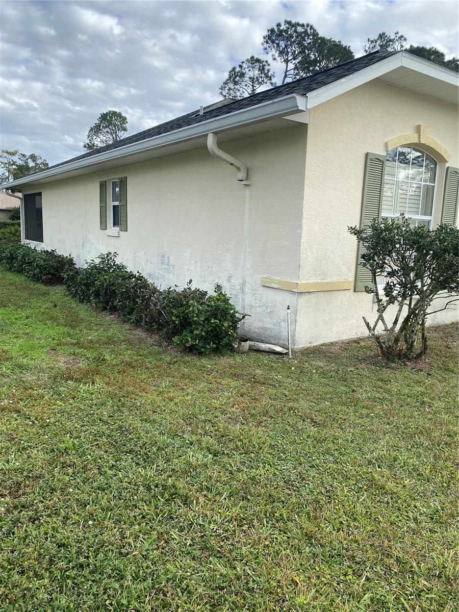 Image 16 of 16 For 6 Woodshaw Lane