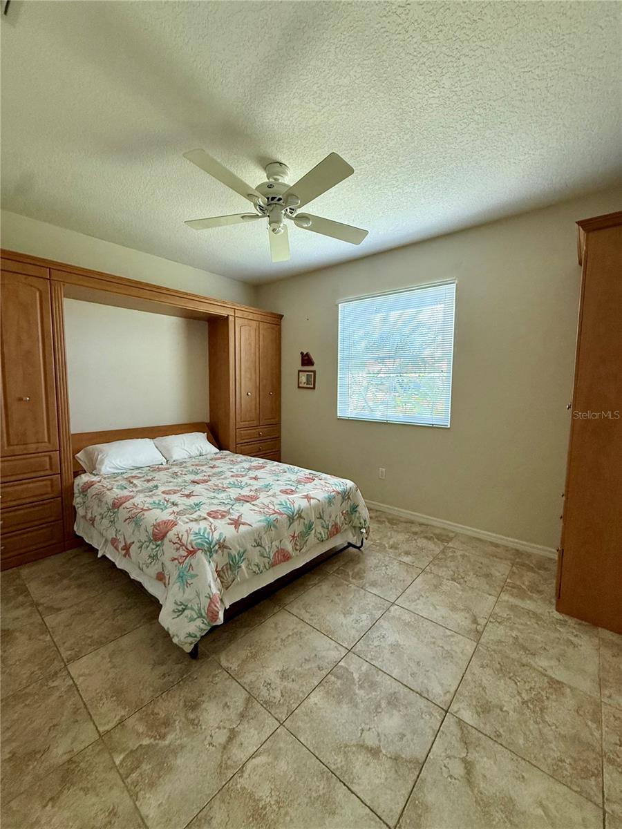 Image 13 of 26 For 4 Cherry Court