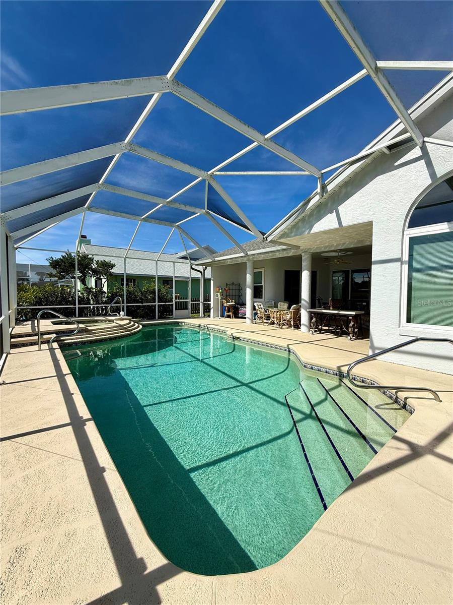 Image 20 of 26 For 4 Cherry Court