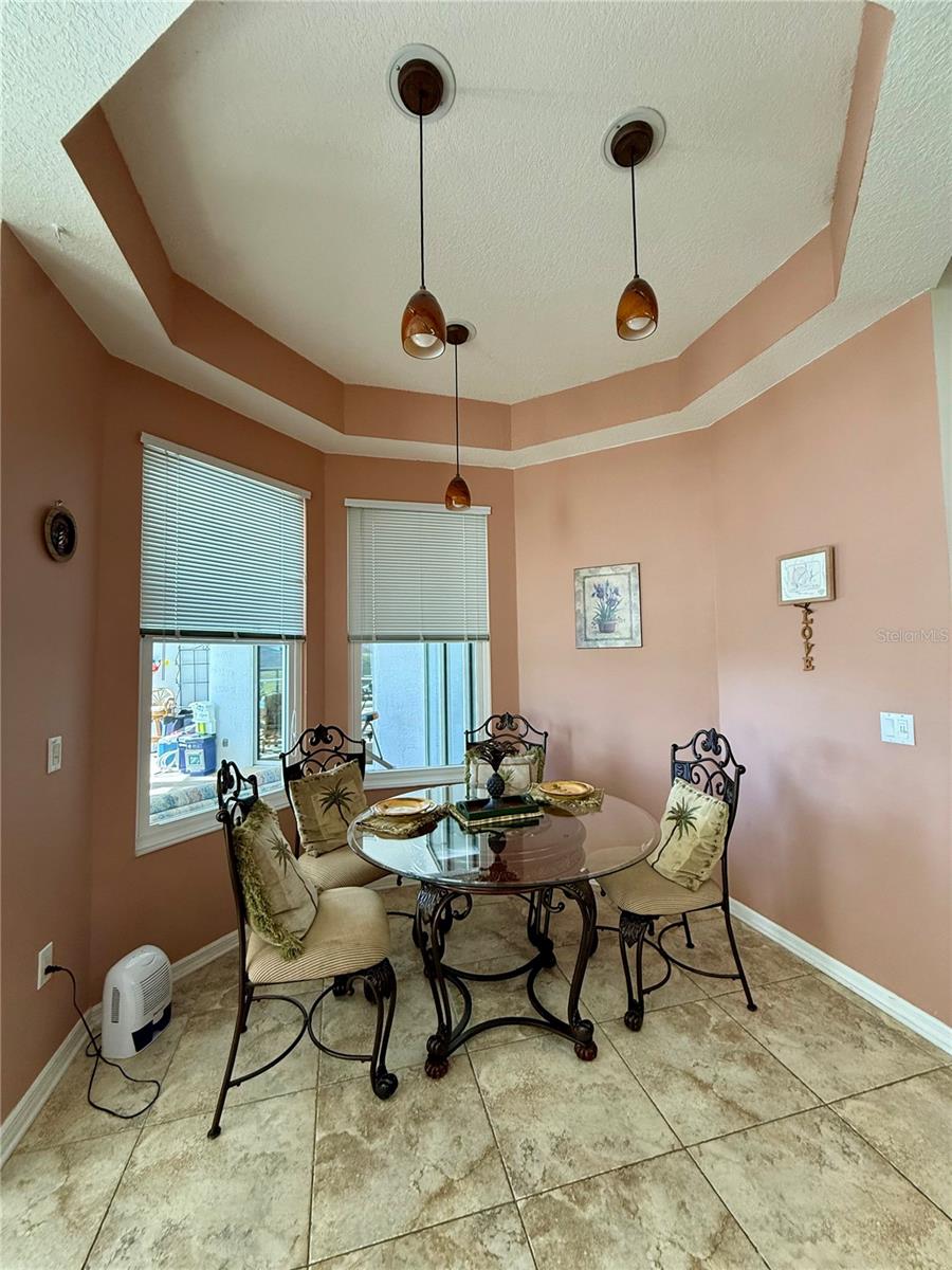 Image 9 of 26 For 4 Cherry Court