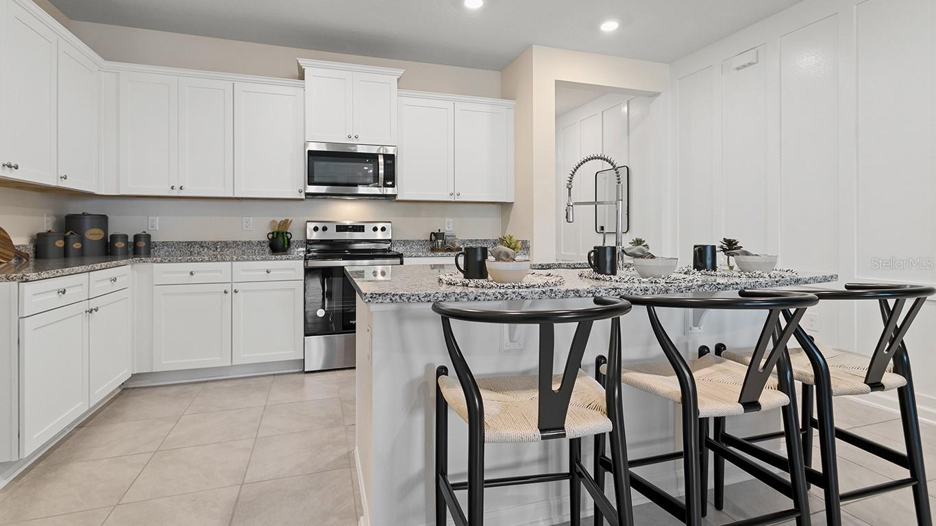 Image 4 of 45 For 33 Pasadena Drive