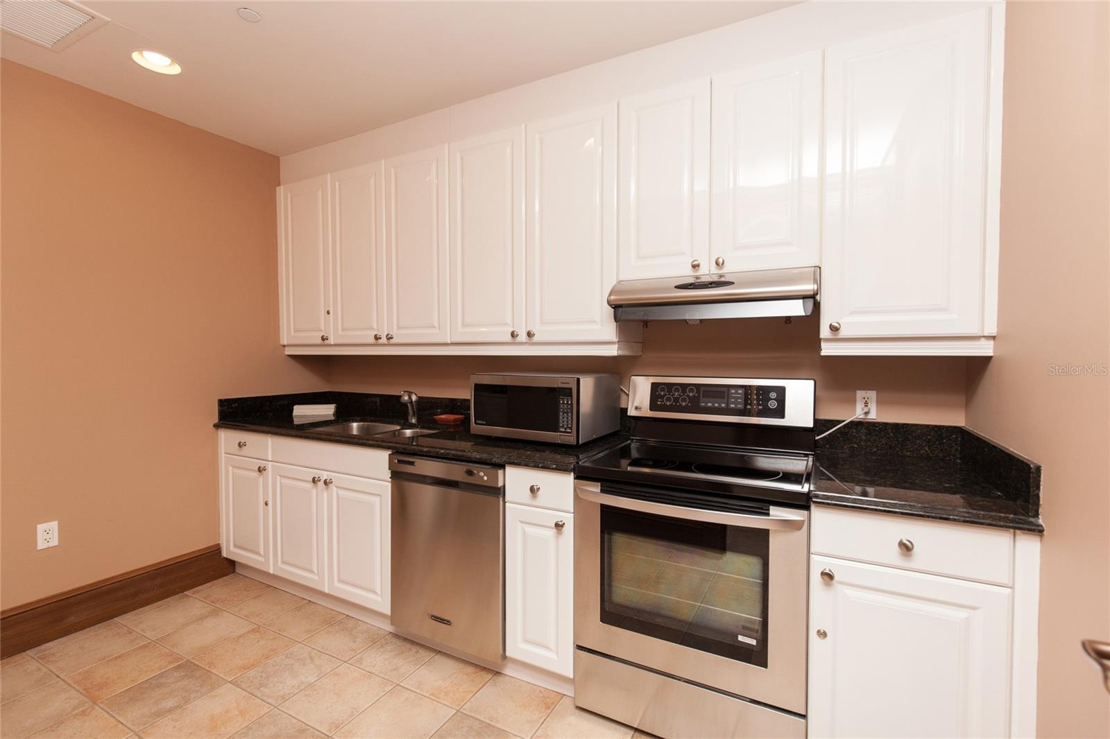 Image 65 of 82 For 7 Avenue De La Mer  605