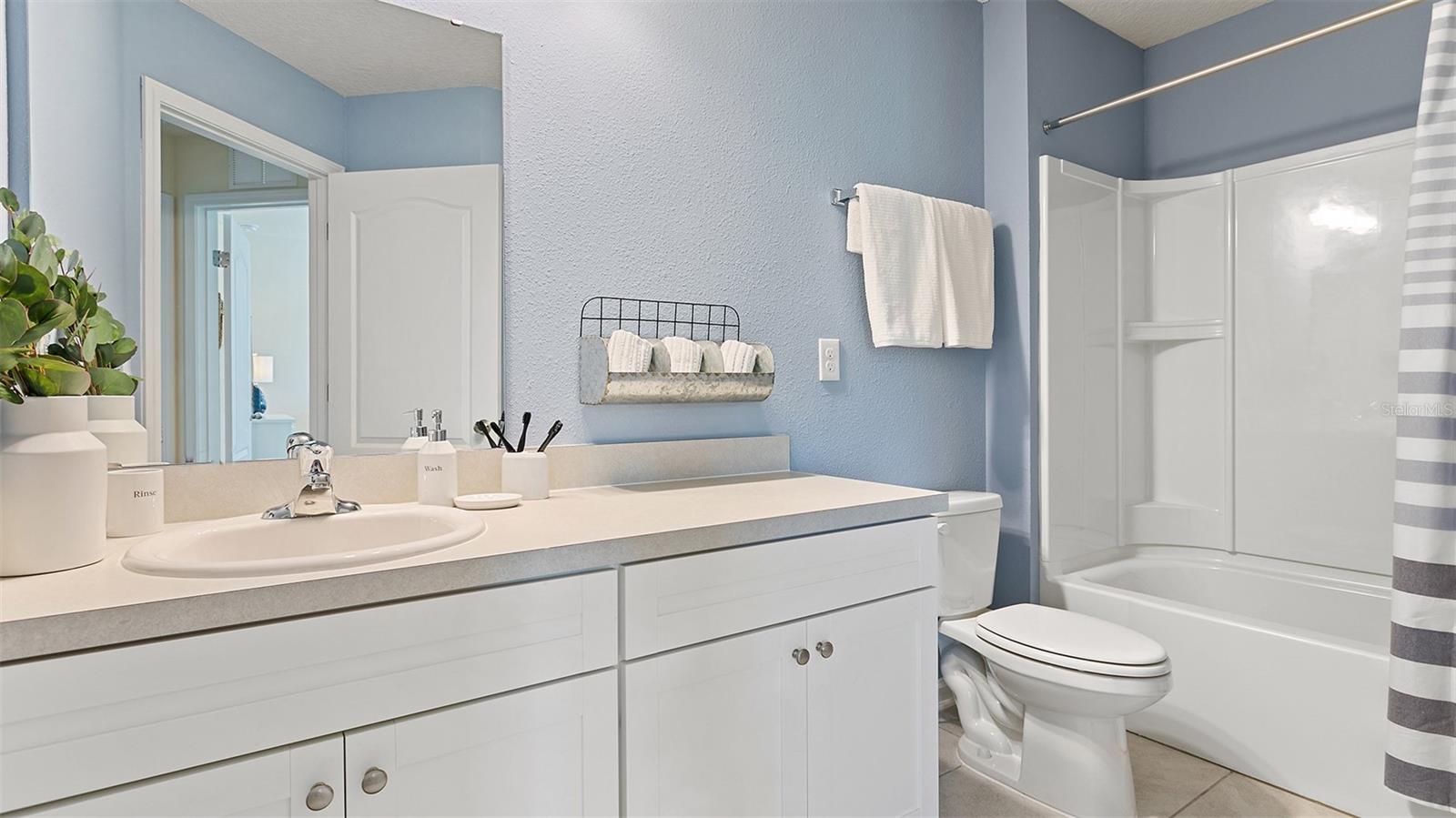 Image 15 of 47 For 21 Pasadena Drive