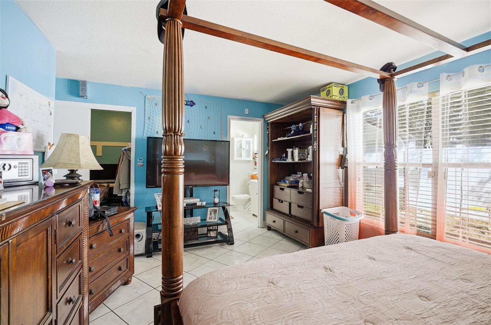 Image 13 of 40 For 5311 Barefoot Path