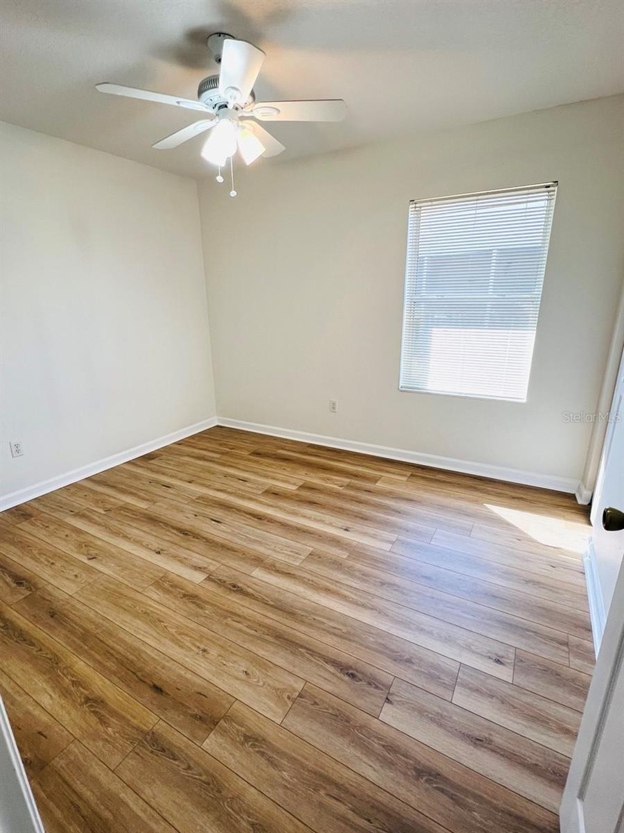 Image 5 of 7 For 78 Plain View Drive B