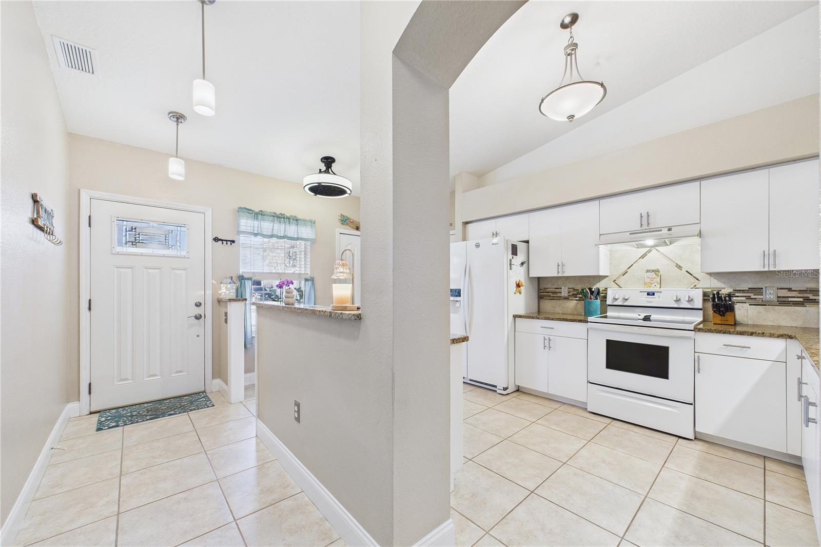 Image 13 of 93 For 1031 Grand Hickory Circle