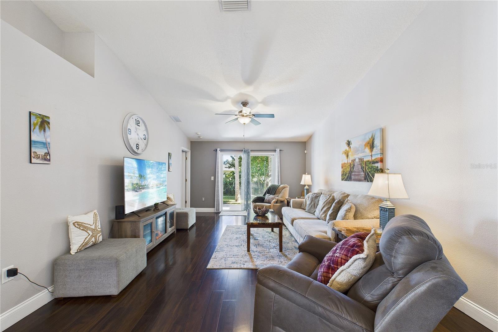 Image 22 of 93 For 1031 Grand Hickory Circle