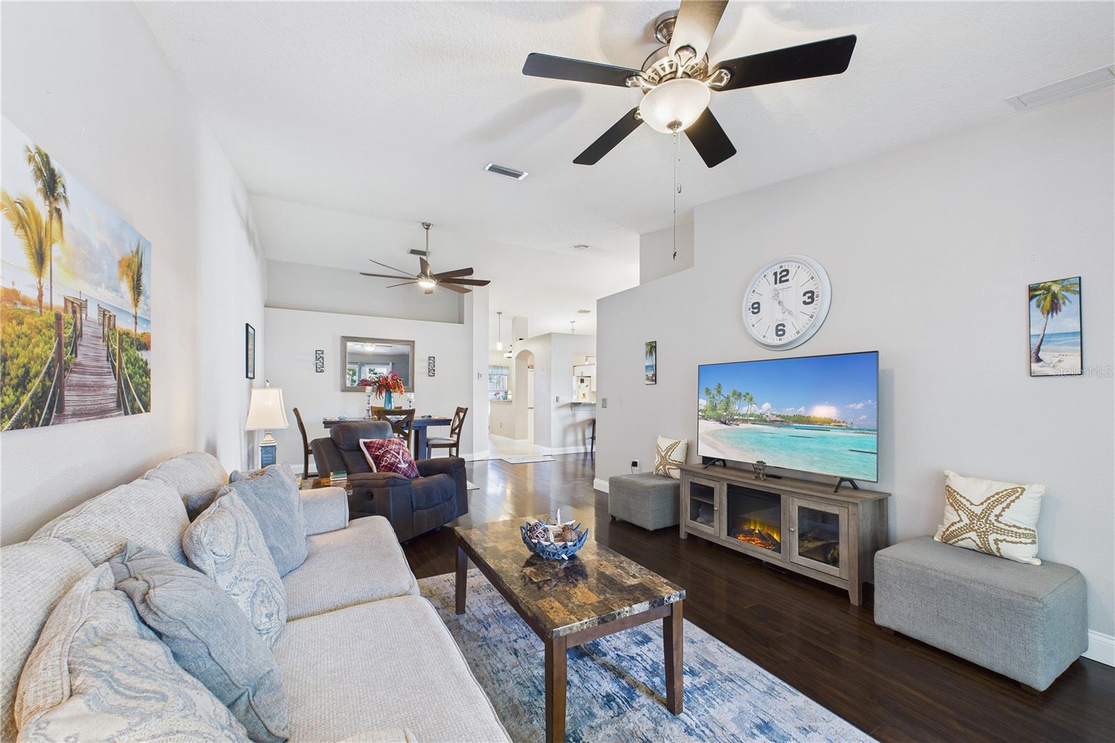 Image 24 of 93 For 1031 Grand Hickory Circle