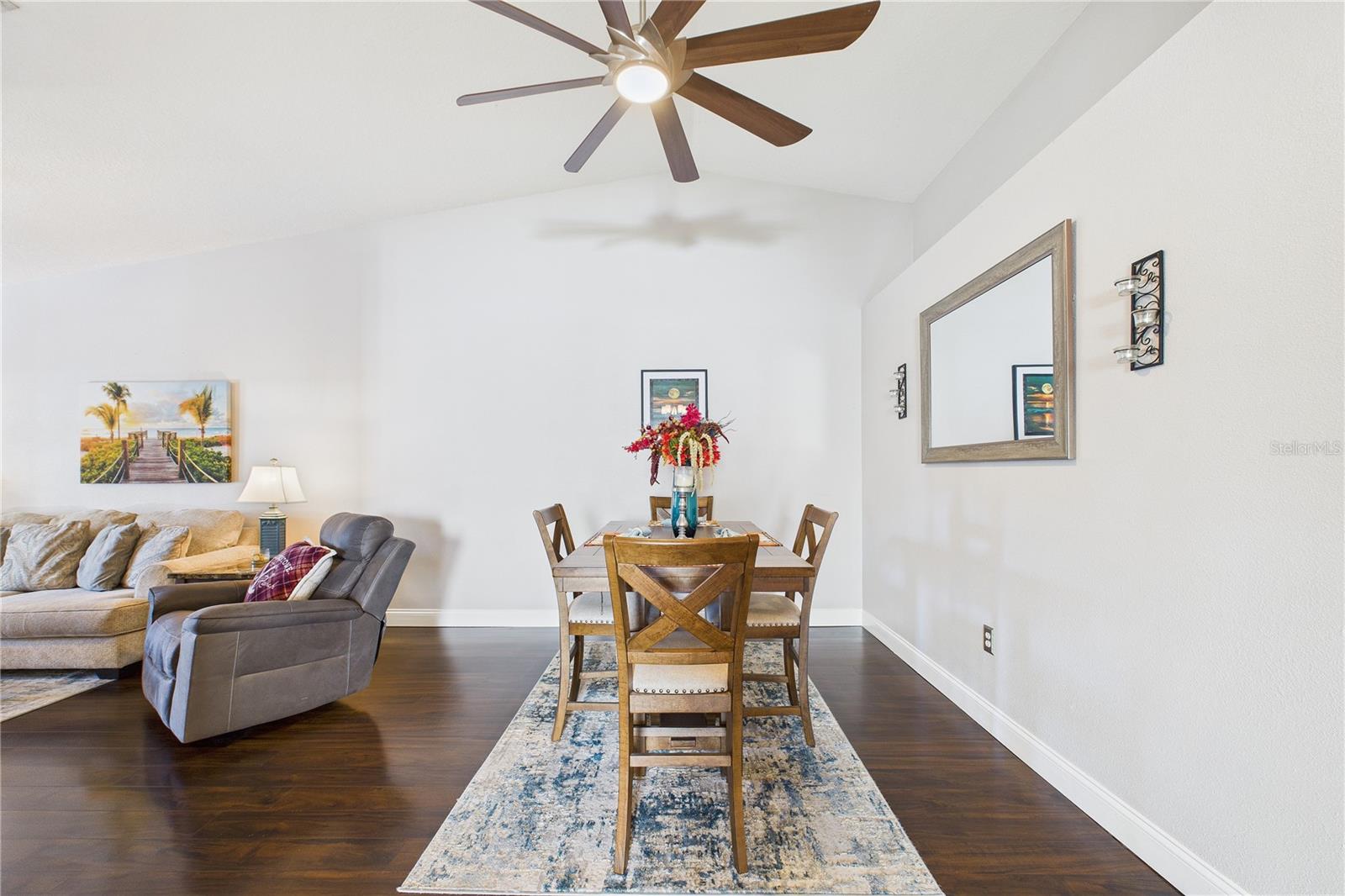 Image 30 of 93 For 1031 Grand Hickory Circle