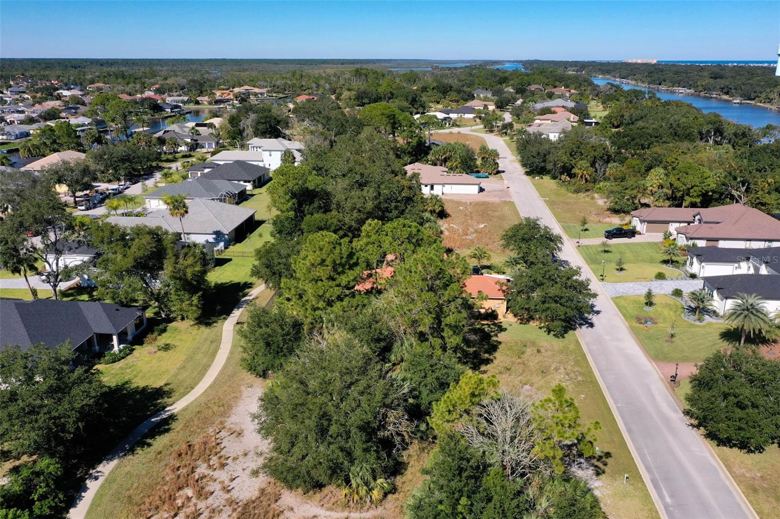 Image 10 of 31 For 59 Old Oak Drive S