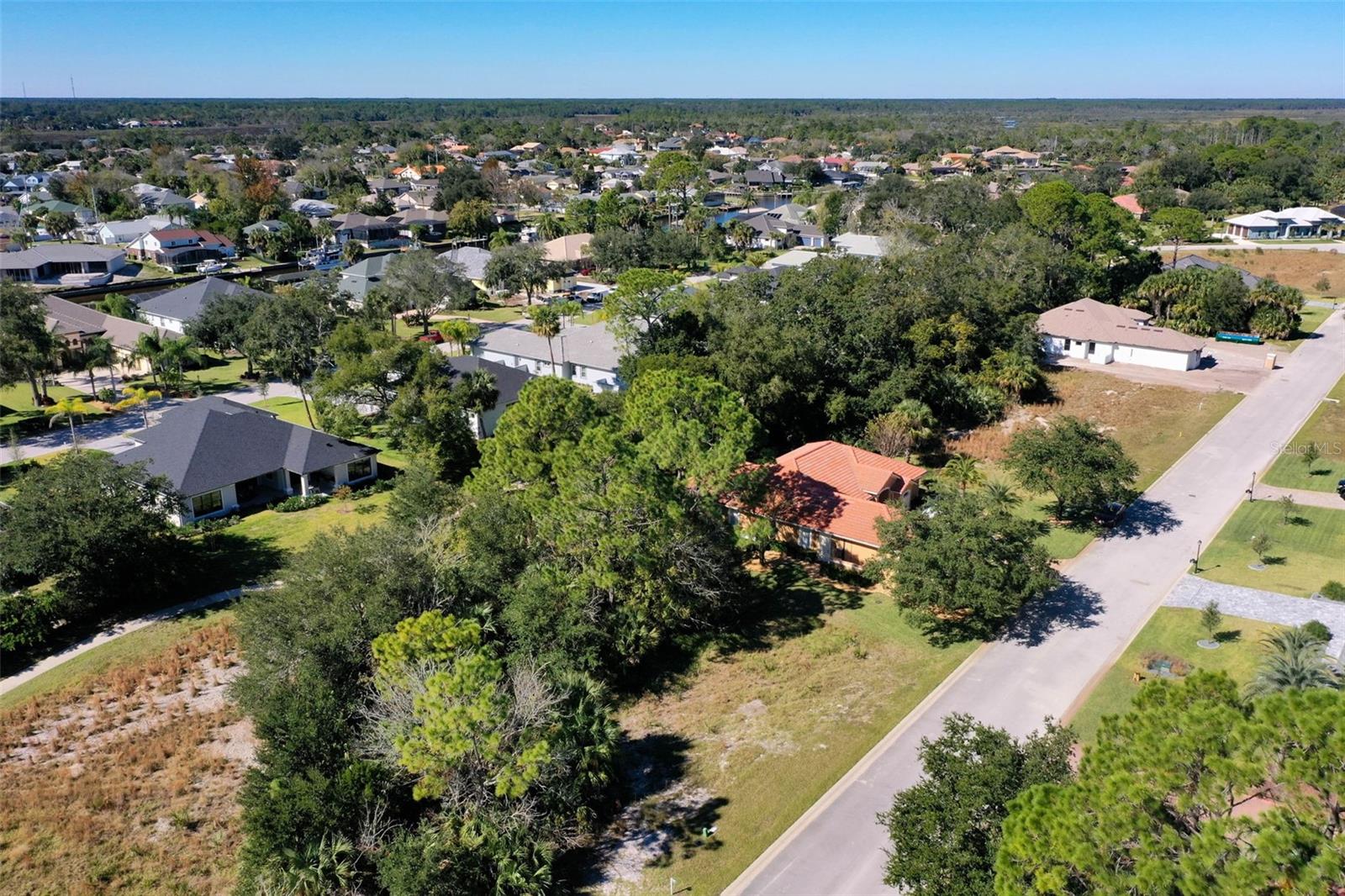 Image 11 of 31 For 59 Old Oak Drive S