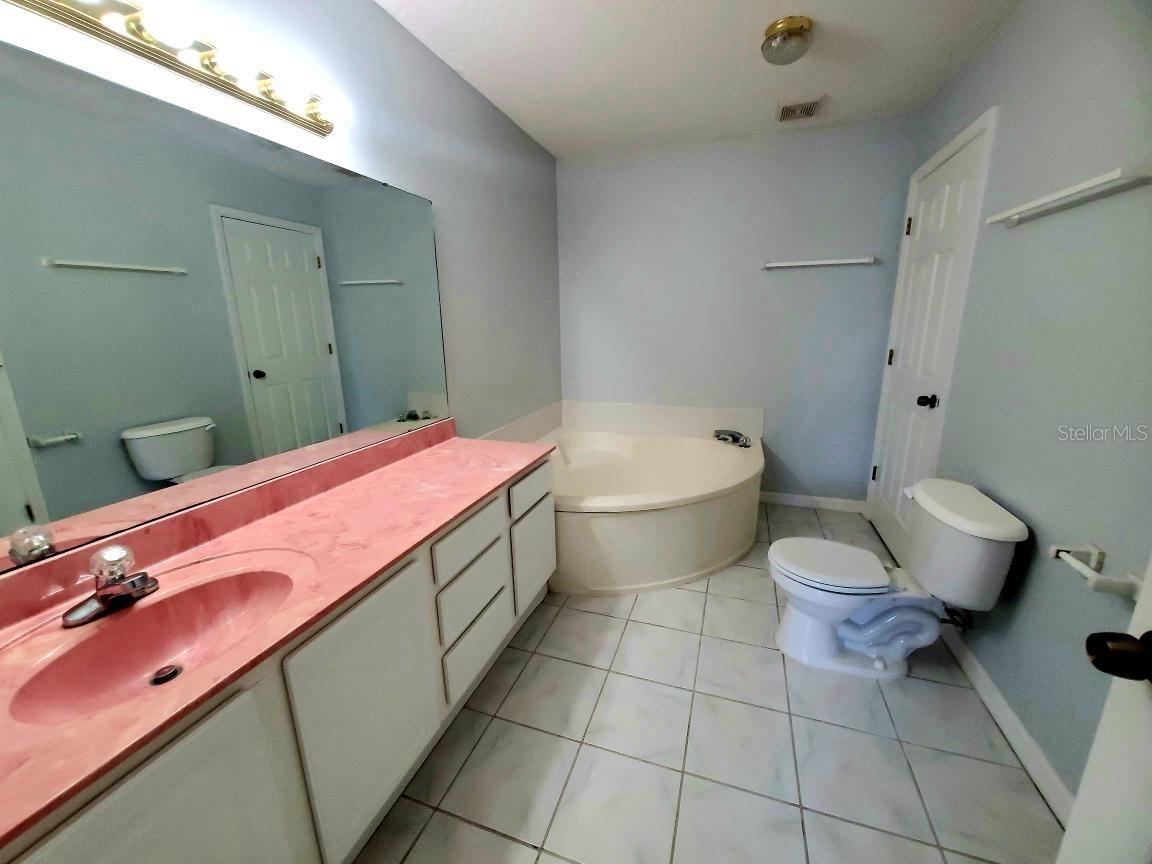 Image 15 of 19 For 75 Atlantic Oaks Circle B