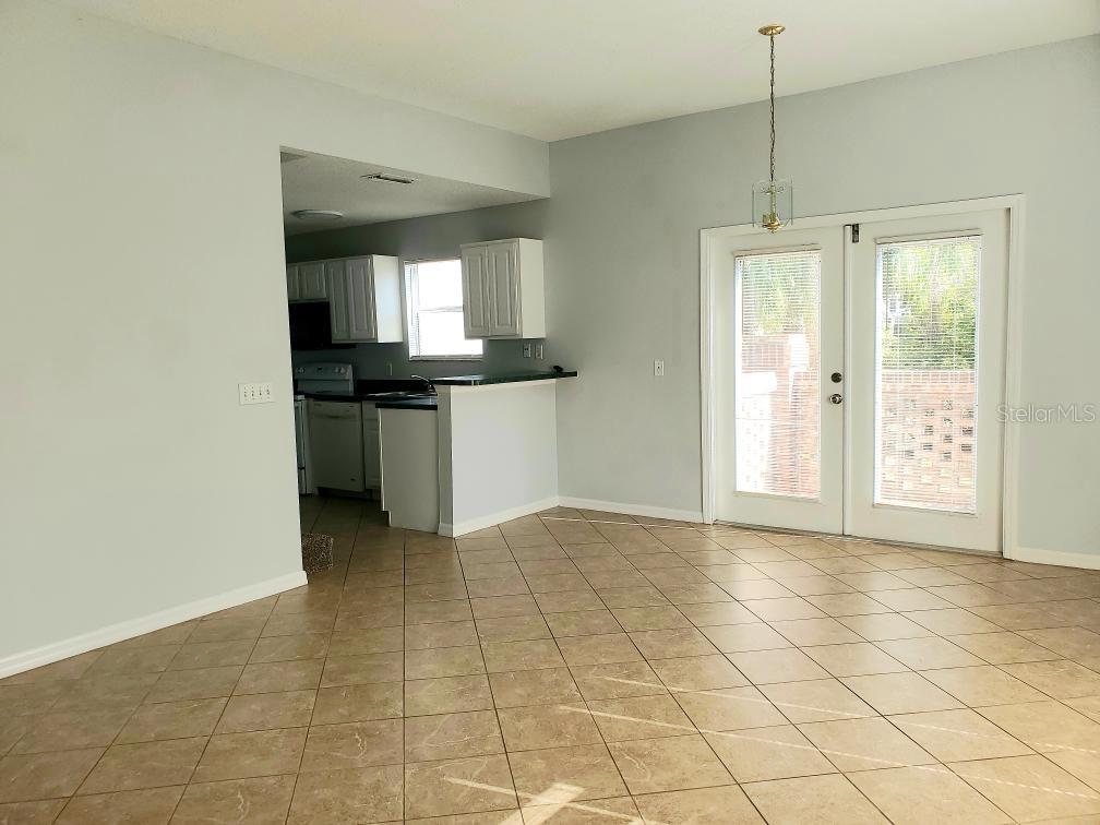 Image 7 of 19 For 75 Atlantic Oaks Circle B