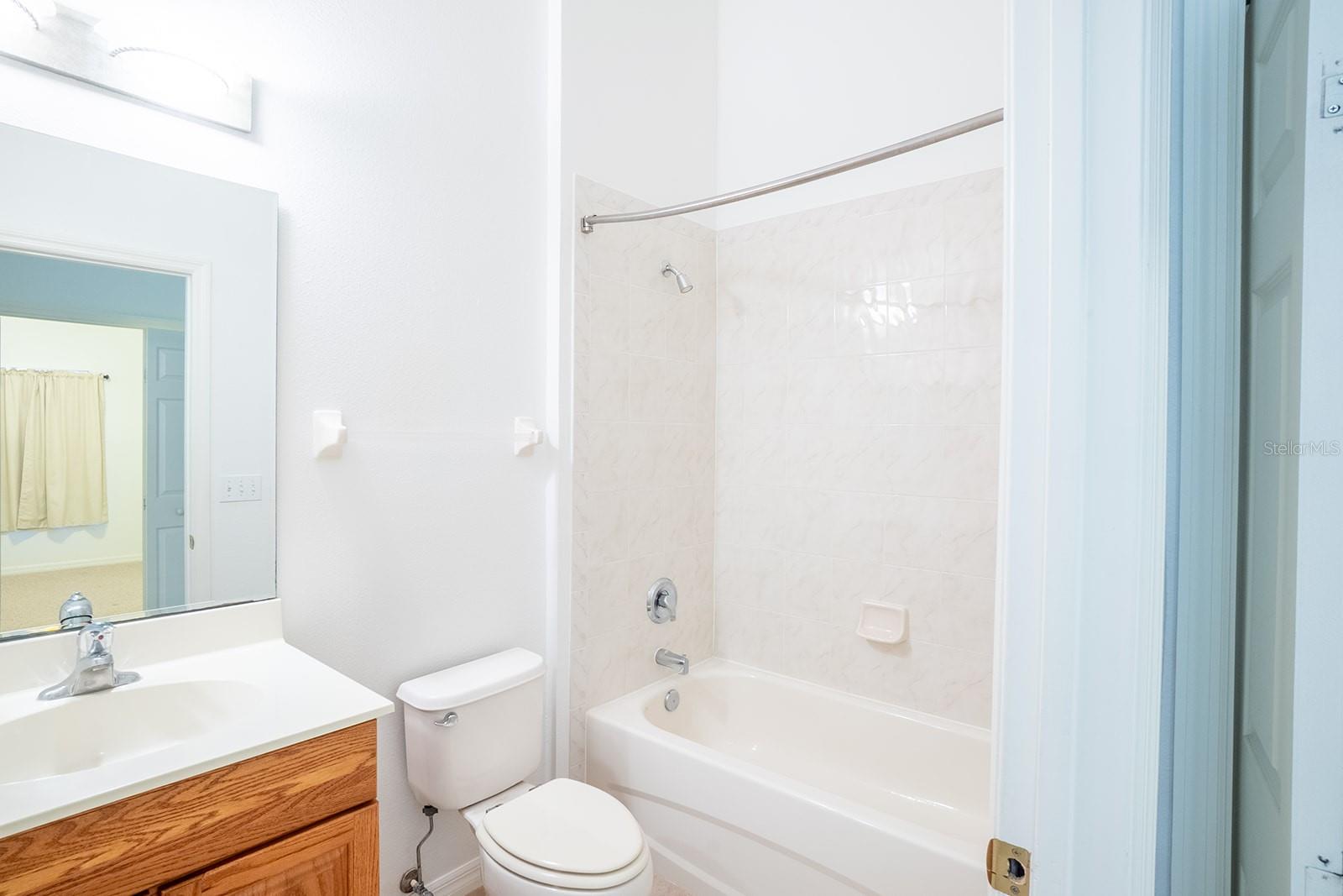 Image 10 of 60 For 1000 Canopy Walk Lane 1034