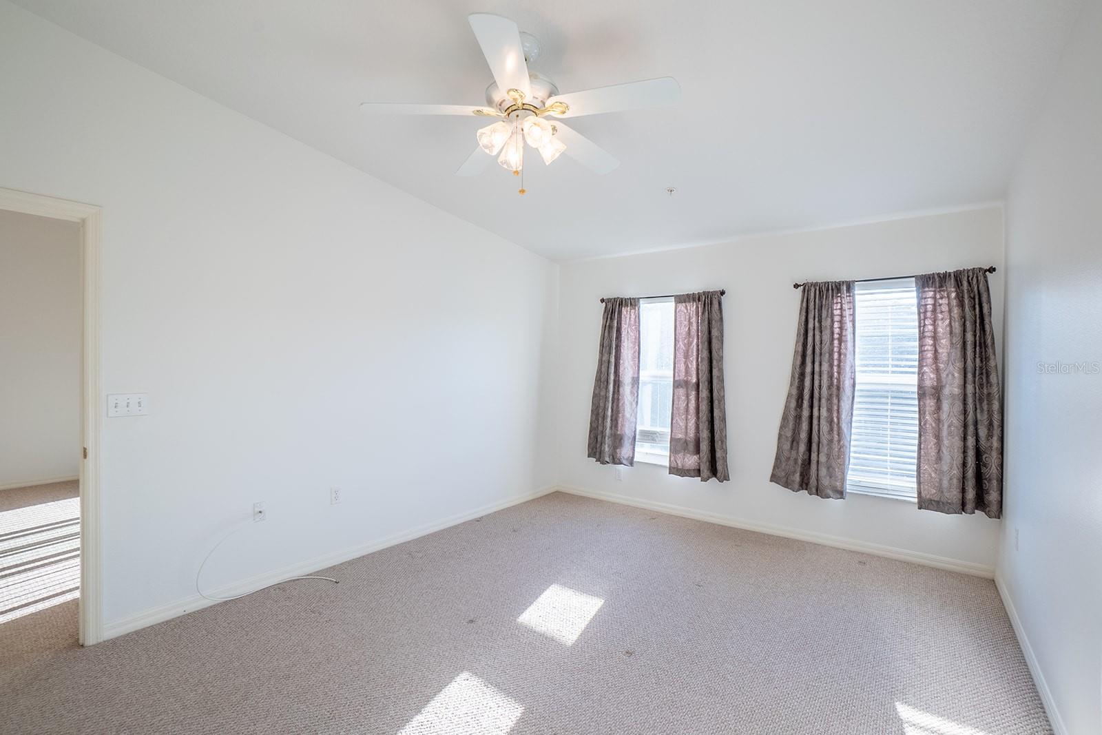 Image 21 of 60 For 1000 Canopy Walk Lane 1034