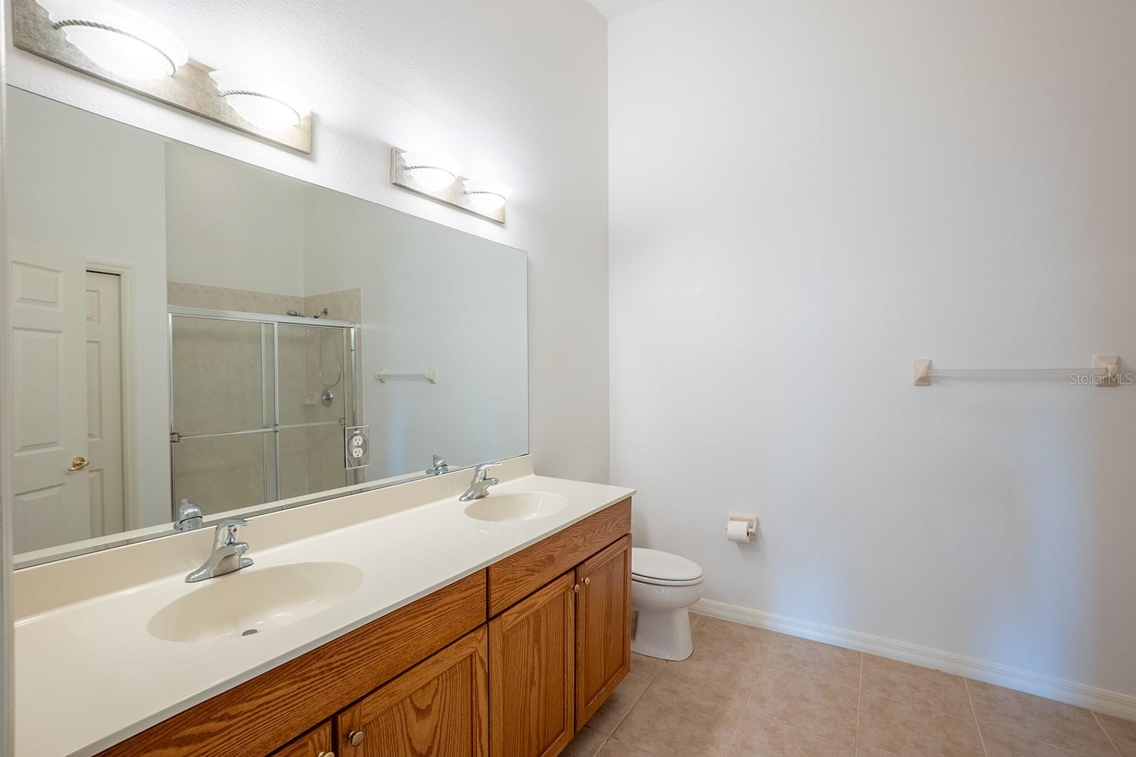 Image 23 of 60 For 1000 Canopy Walk Lane 1034