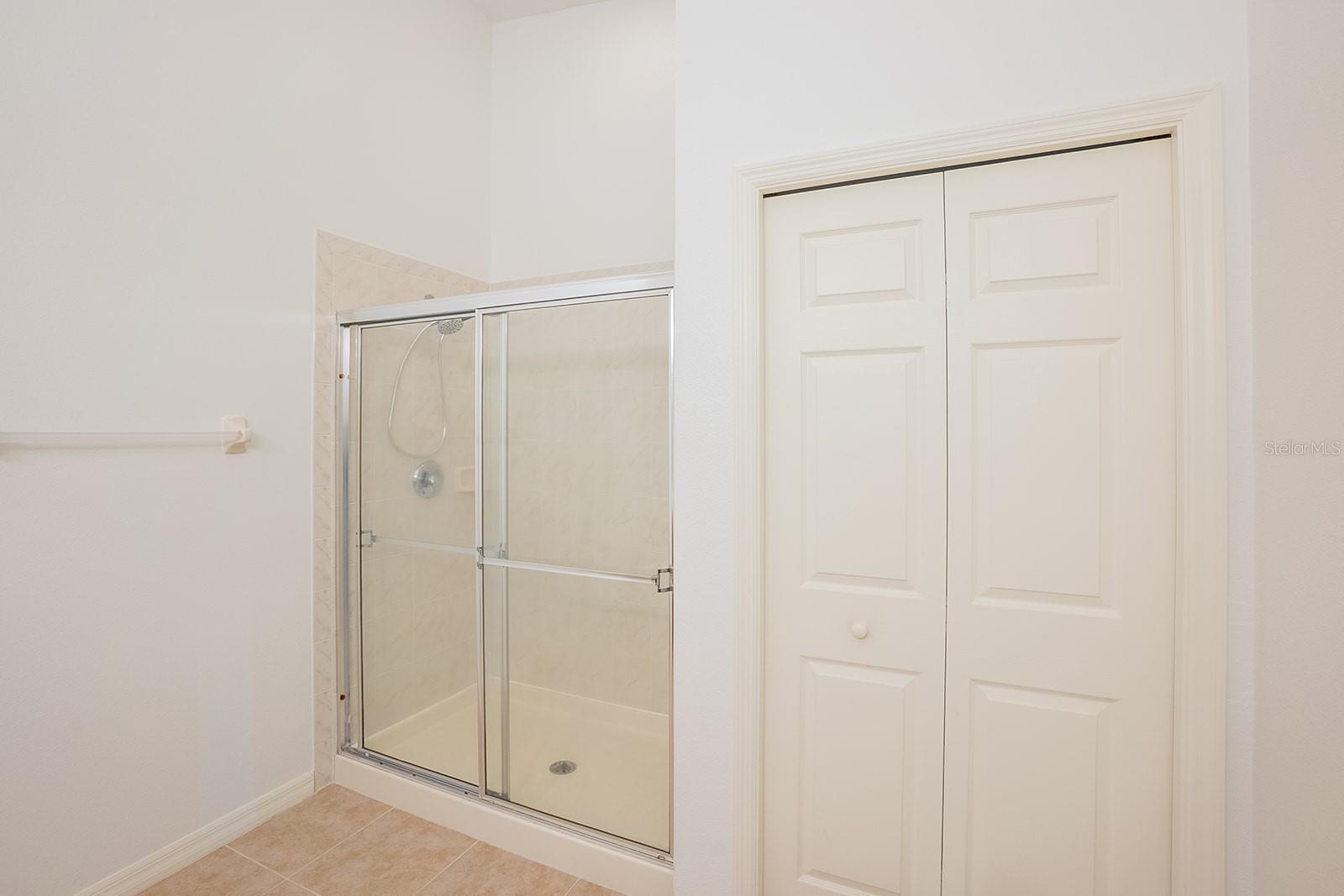 Image 24 of 60 For 1000 Canopy Walk Lane 1034