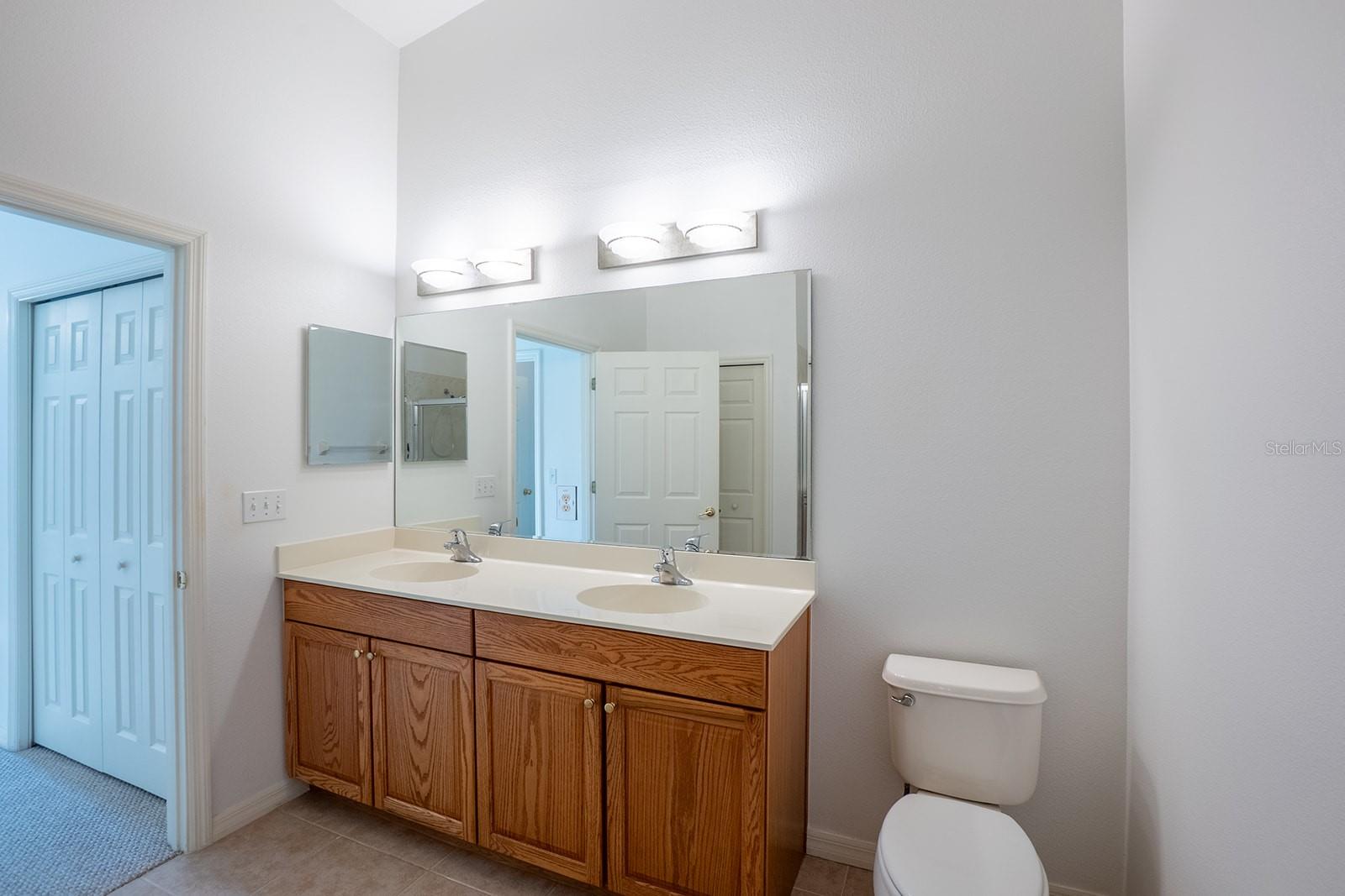 Image 25 of 60 For 1000 Canopy Walk Lane 1034