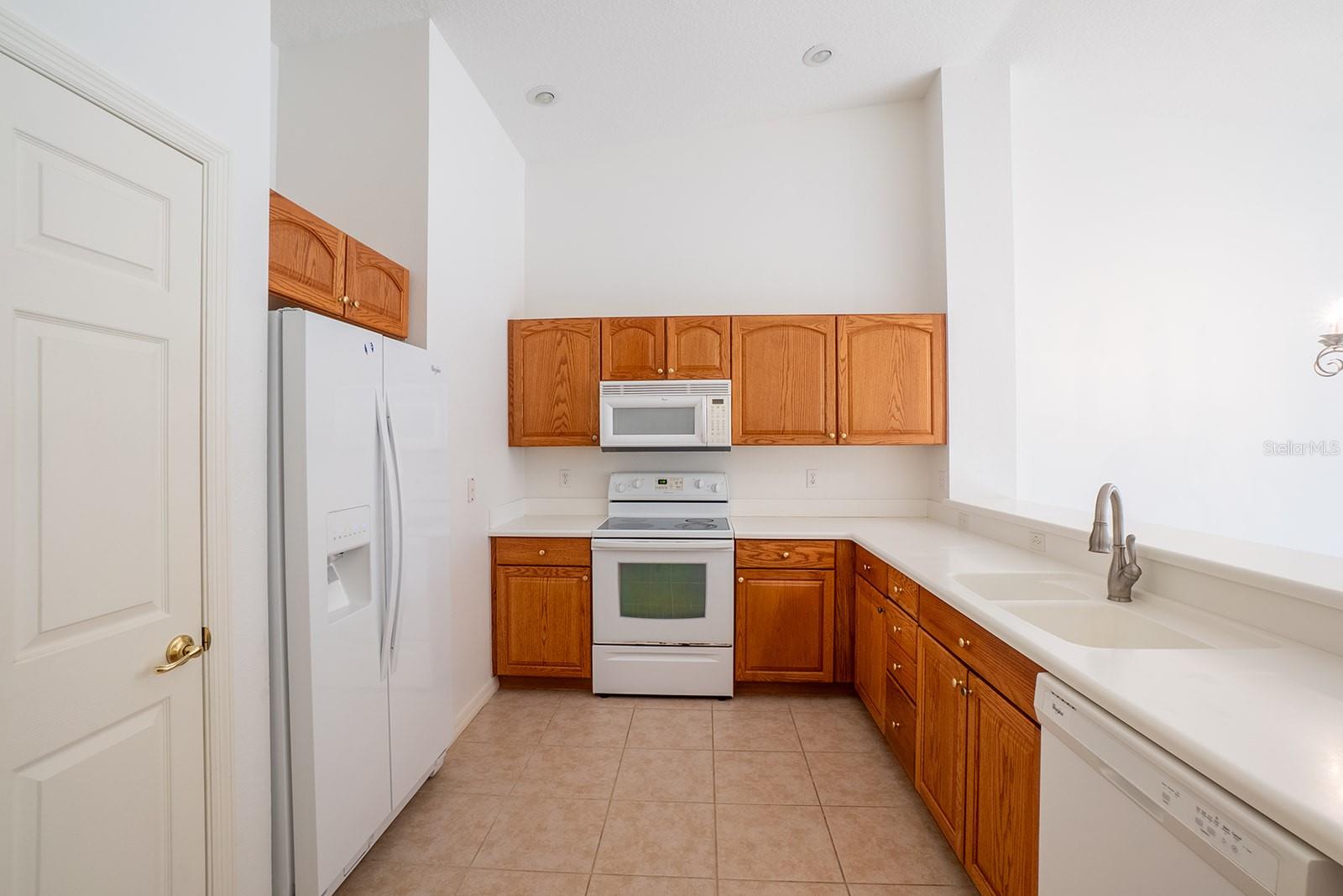 Image 27 of 60 For 1000 Canopy Walk Lane 1034