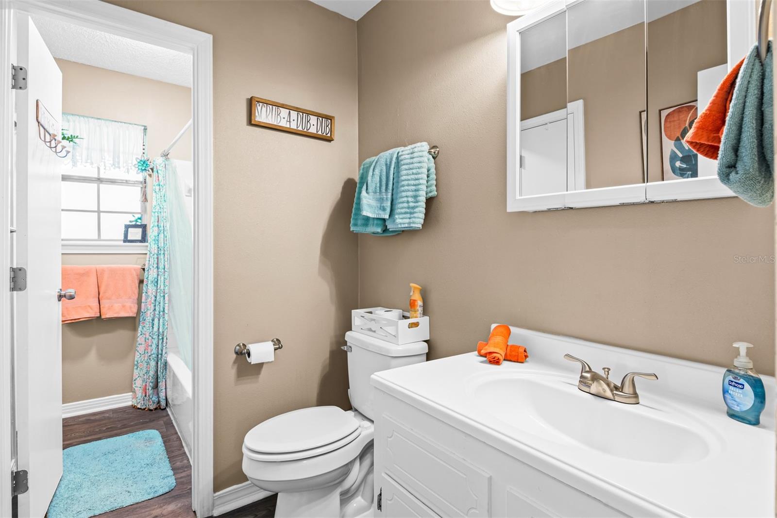 Image 20 of 45 For 1040 Jocelin Road