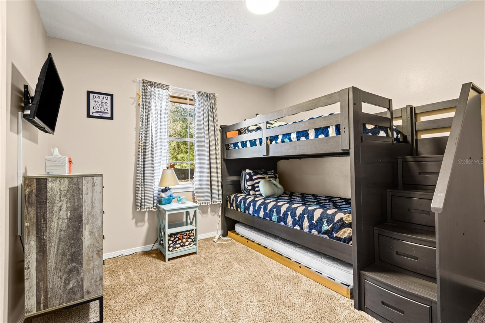 Image 25 of 45 For 1040 Jocelin Road