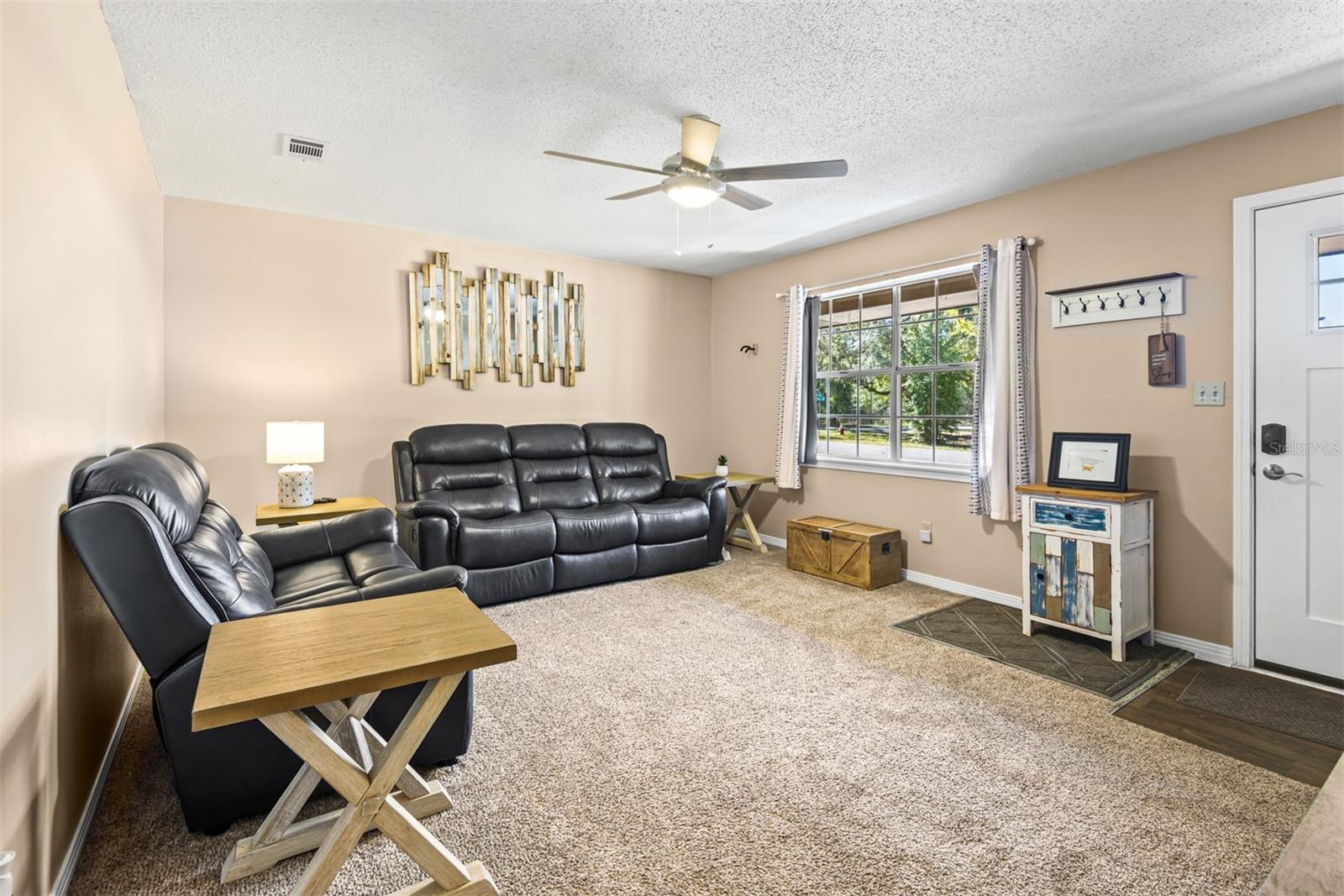 Image 7 of 45 For 1040 Jocelin Road