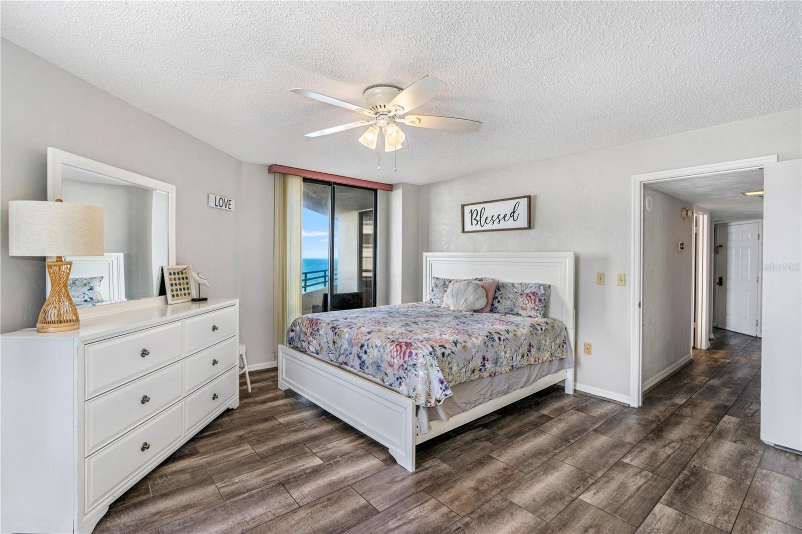 Image 13 of 52 For 3013 Atlantic Avenue 4070