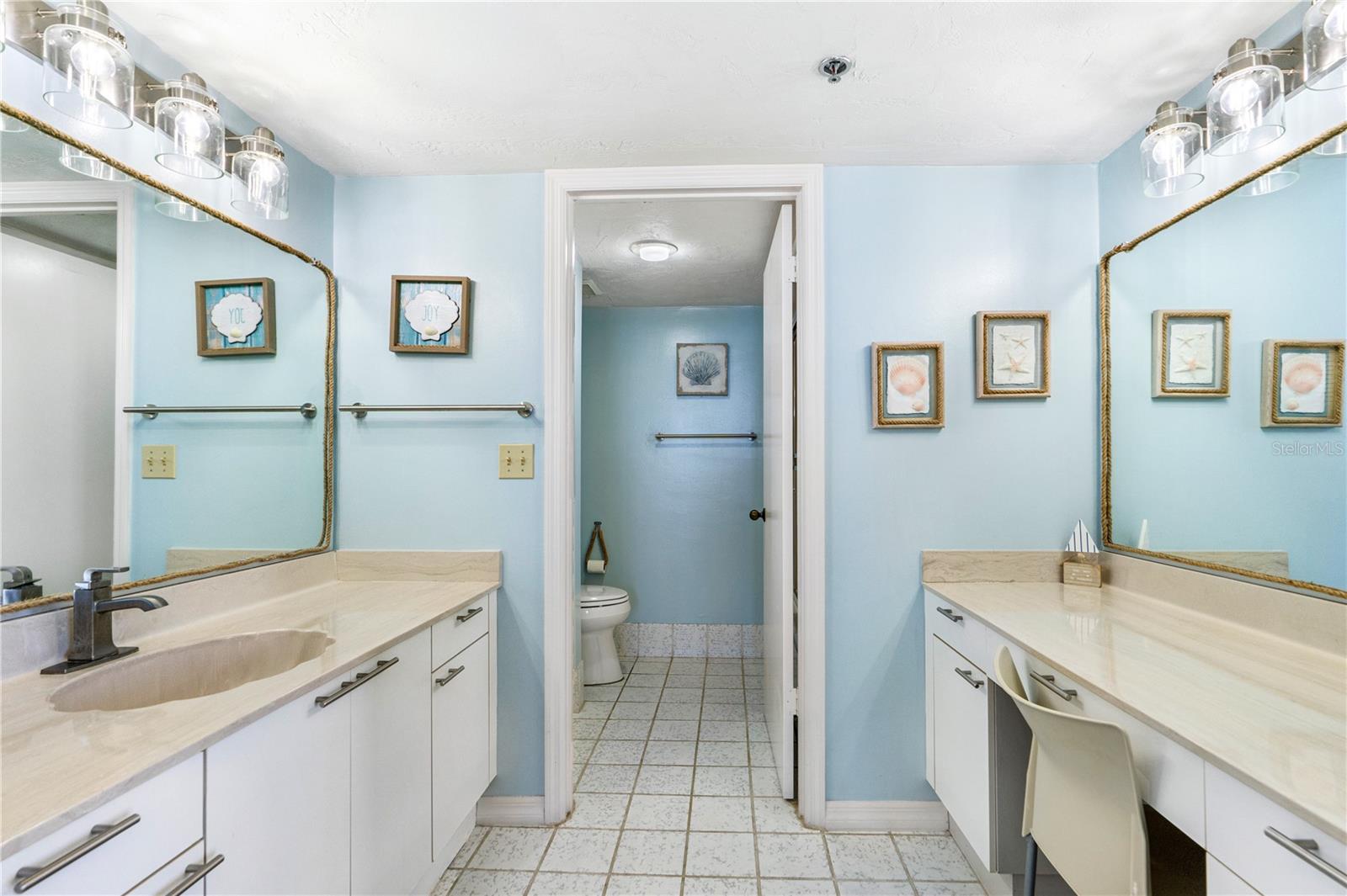 Image 15 of 52 For 3013 Atlantic Avenue 4070