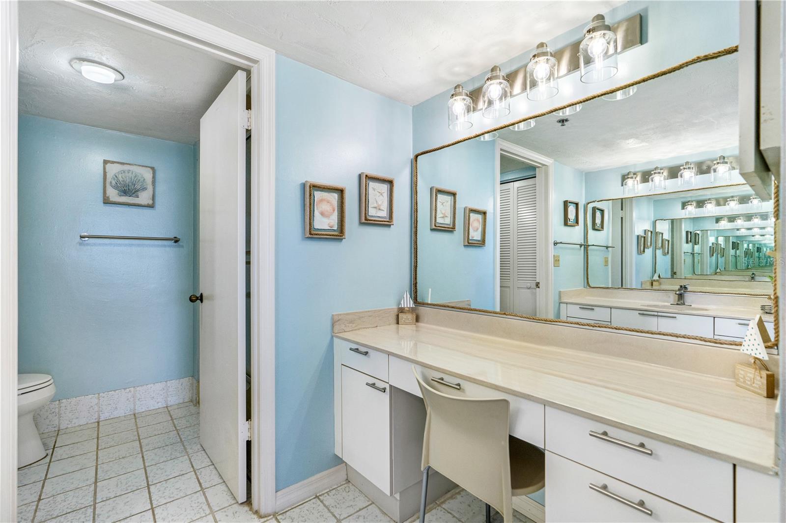 Image 17 of 52 For 3013 Atlantic Avenue 4070